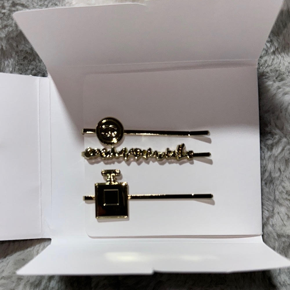 Coco Chanel Mademoiselle Gold Hair Pins NEW* in original packaging